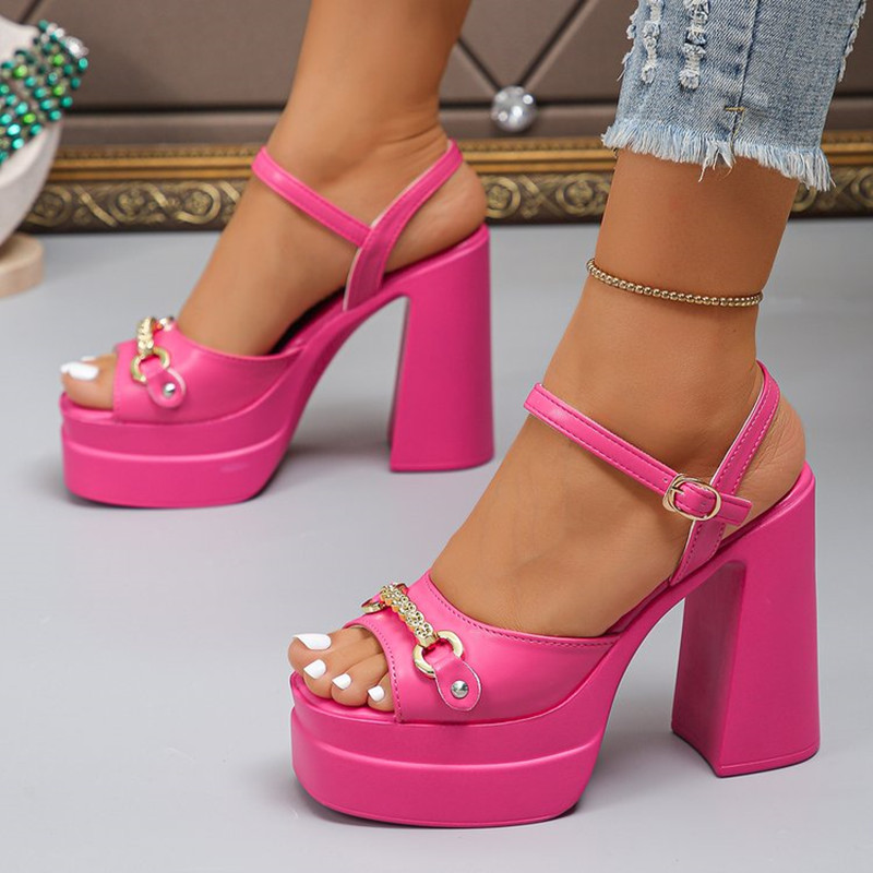 منتجات الصيف الجديدة لعام 2026 - مراجعة Casual Sandal Leather وسعره